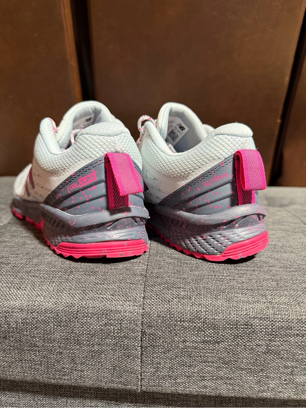 New Balance Women's Light Gray and Pink Trail Running Sneakers - Picture 7 of 10